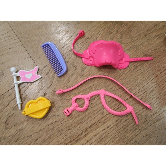 My Little Pony Show Stable Playset Vintage G1 Hasbro Horse Accessories Lot - Picture 3 of 15